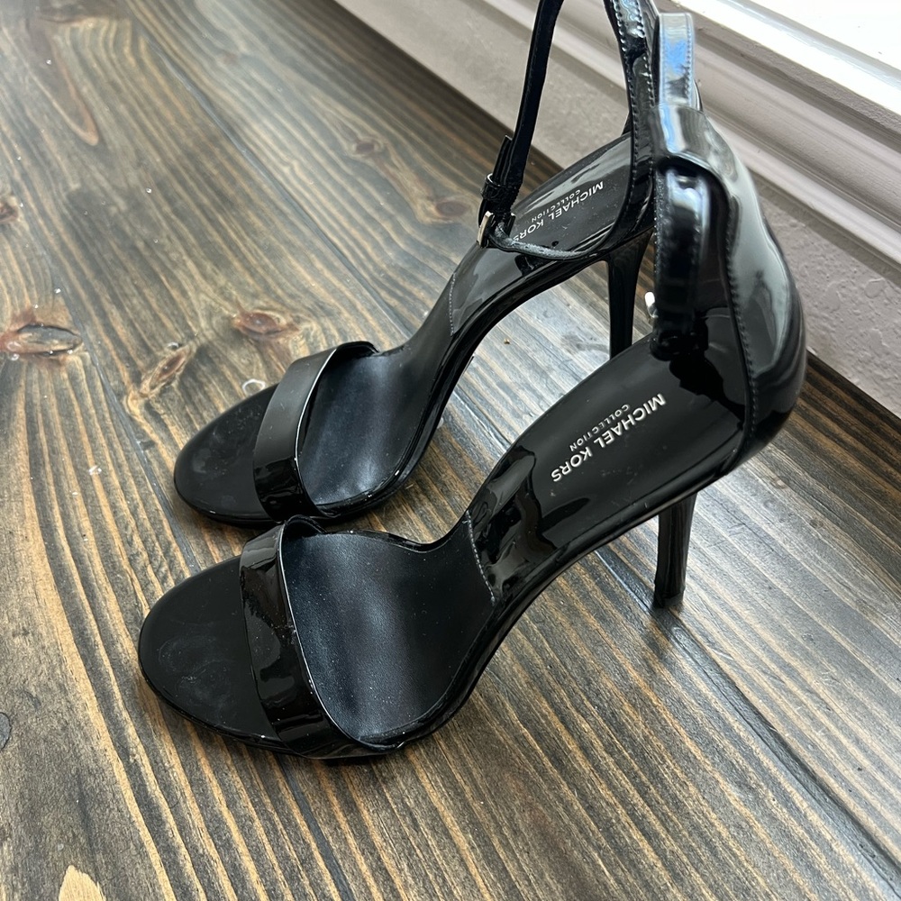 Michael Kors Black Heels Elegant Stiletto Design